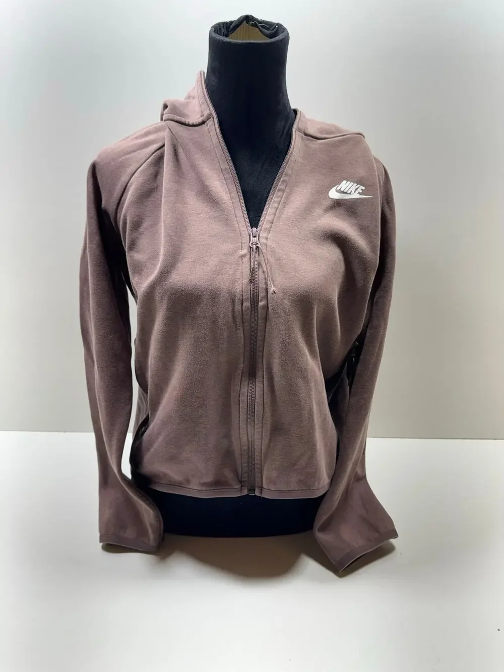 Nike Women’s Full Zip Hoodie Sz Medium Taupe Zippered Pockets Athleisure Logo